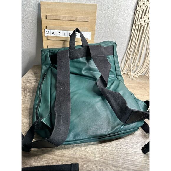 State. Give. Back. Pack Green Backpack - Picture 5 of 9